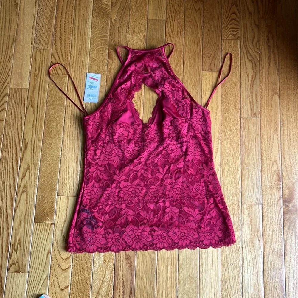 GUESS LACE TOP - Picture 3 of 9